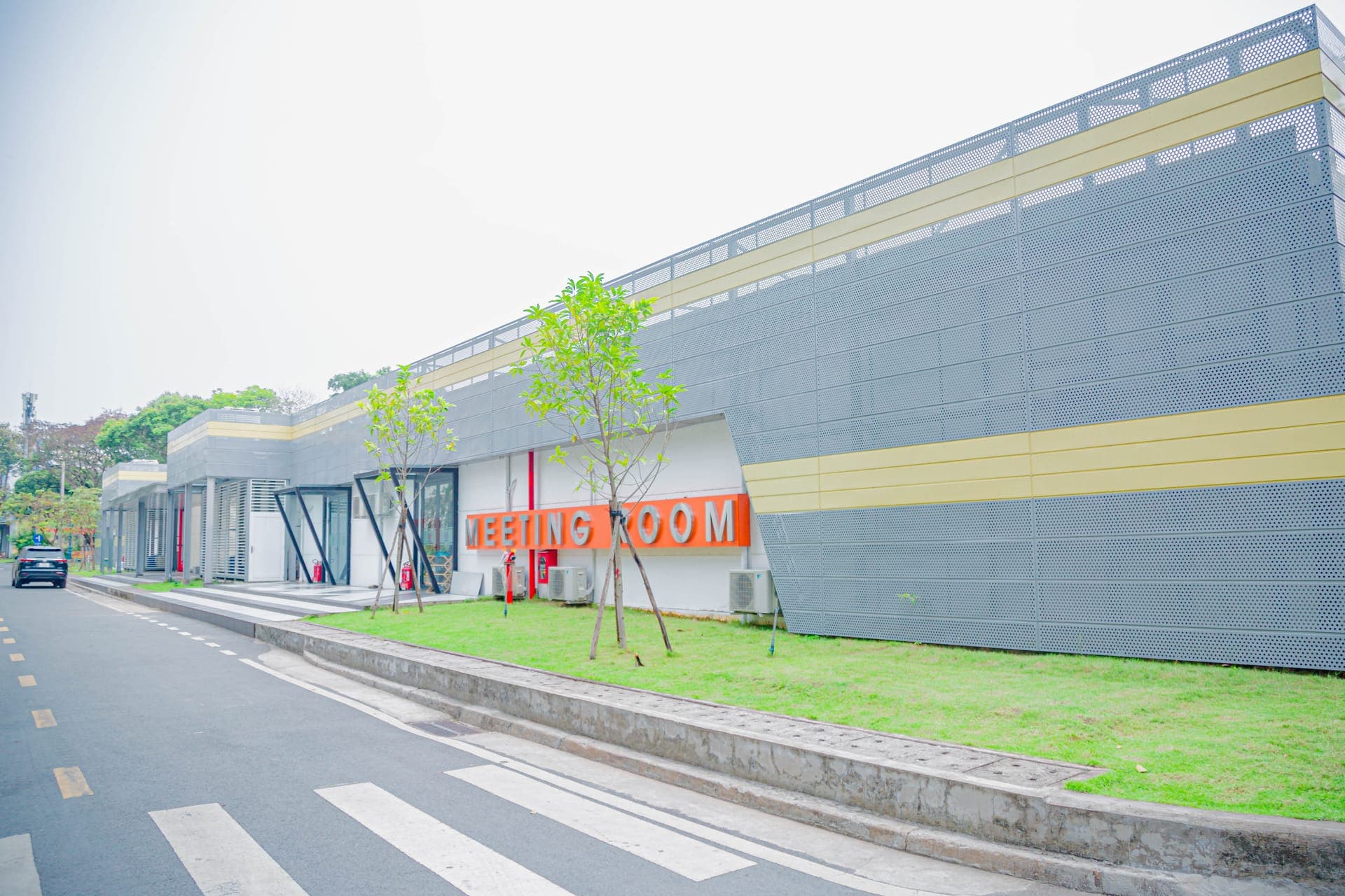 Cơ sở vật chất hiện đại